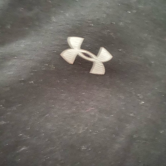 💥 3/30$💥** UA TECH WORKOUT TEE ** - Picture 3 of 3